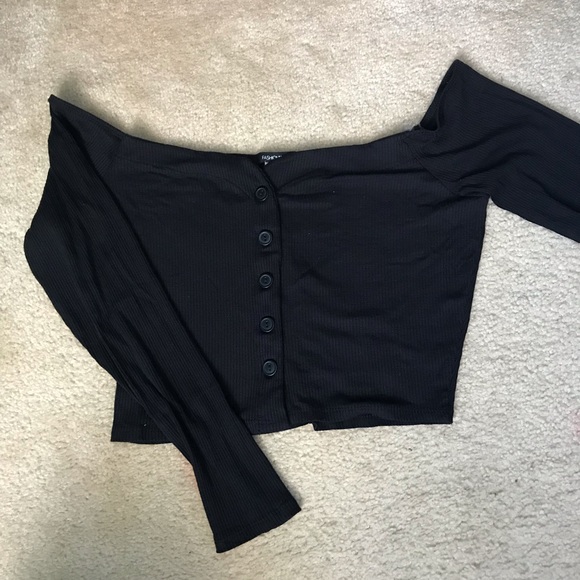 Fashion nova Long sleeve crop top - Picture 1 of 3